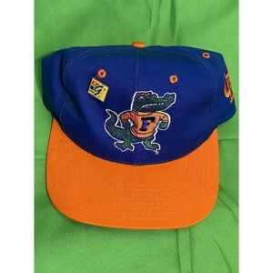 VTG Florida Gators Fitted Hat 7 1/4 The Game NCAA Football Commemorative Pin 90